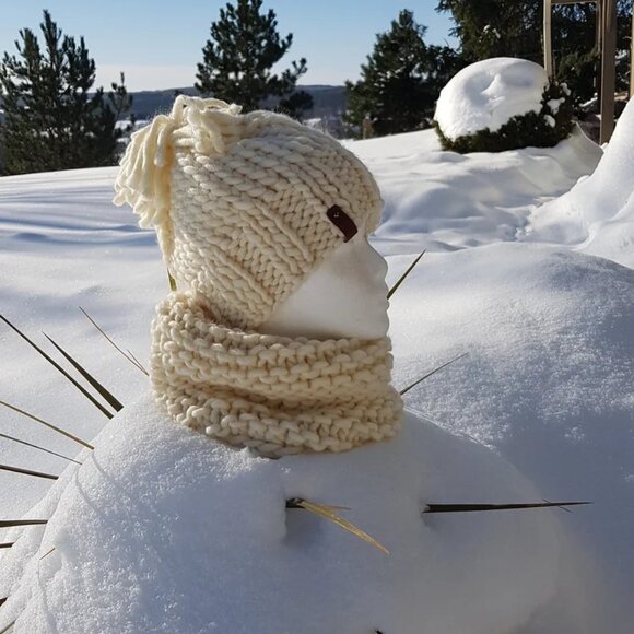 Knitted Hat and Scarf, wool made winter set, white cream - Picture 3 of 6